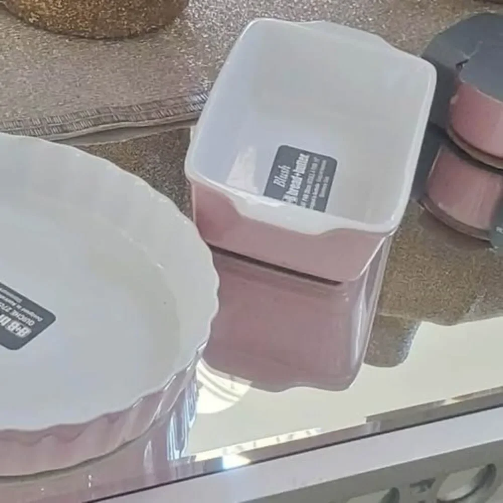 NWT Pastel pink bakeware Bundle 4 pcs